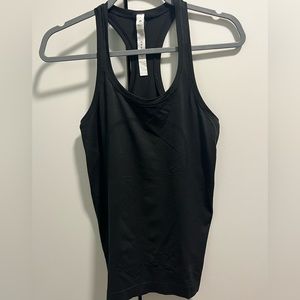 Lululemon Swiftly Tech tank